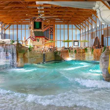 Grand Bear Resort At Starved Rock