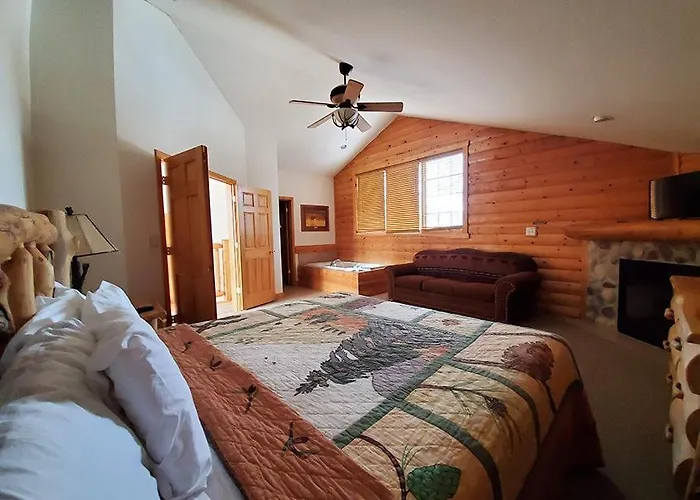 Resort Grand Bear At Starved Rock 4*