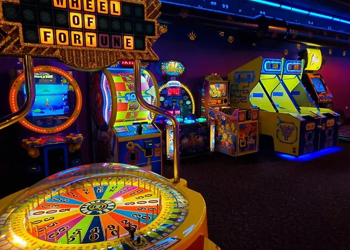 Grand Bear At Starved Rock 4* Utica