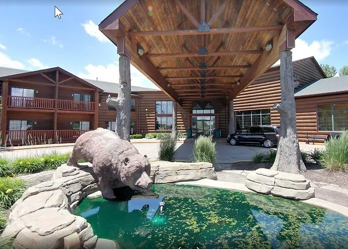 Grand Bear At Starved Rock 4* Utica