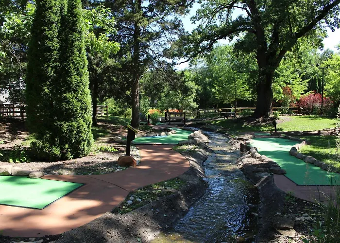 Grand Bear At Starved Rock Resort 4*