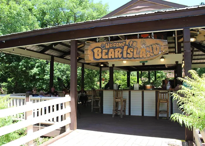 Resort Grand Bear At Starved Rock