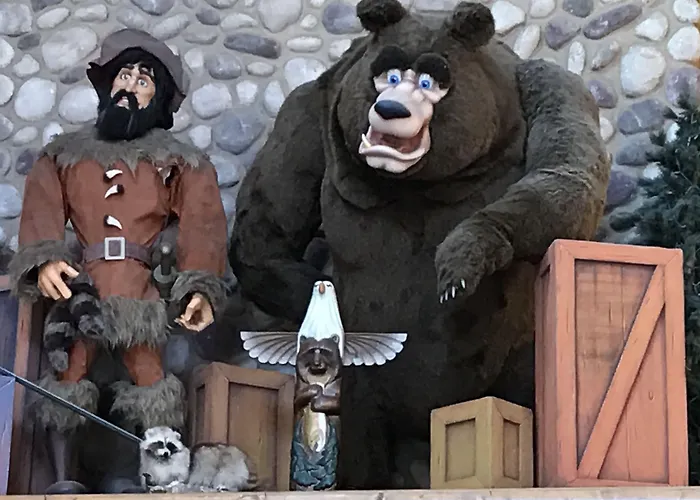 Resort Grand Bear At Starved Rock Utica