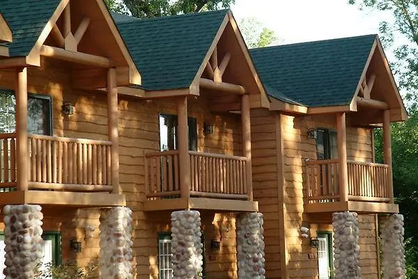 Grand Bear At Starved Rock Resort Utica