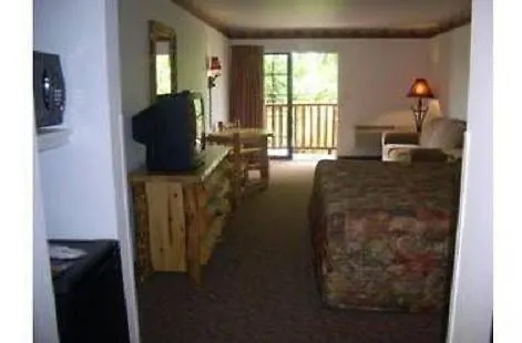 Grand Bear At Starved Rock Resort 4*
